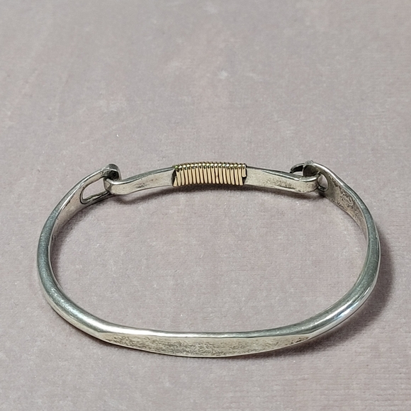 Small Cuff/Bracelet - Picture 2 of 12